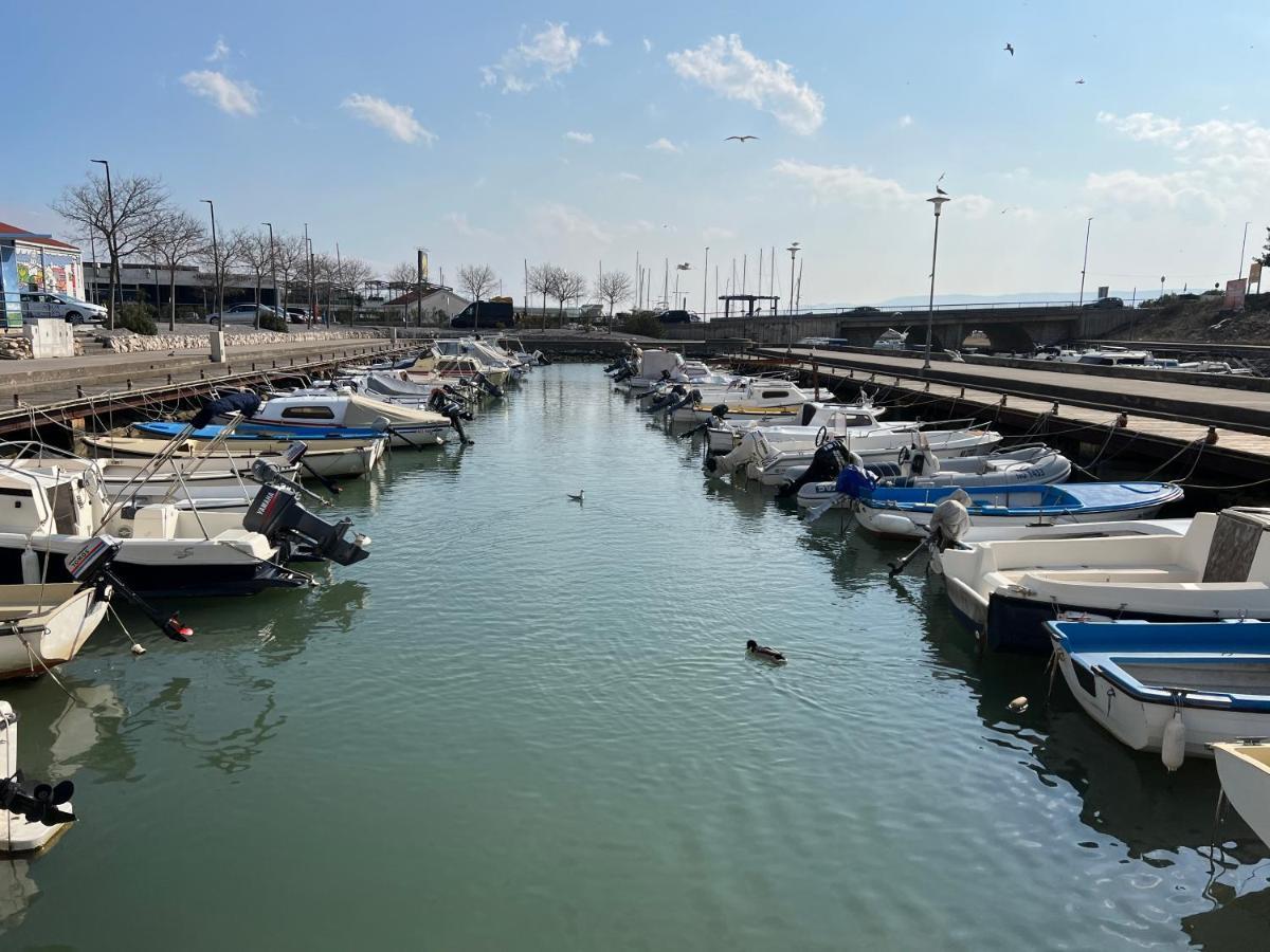 Studio Apartment Marina Mel Новий Винодольський Екстер'єр фото